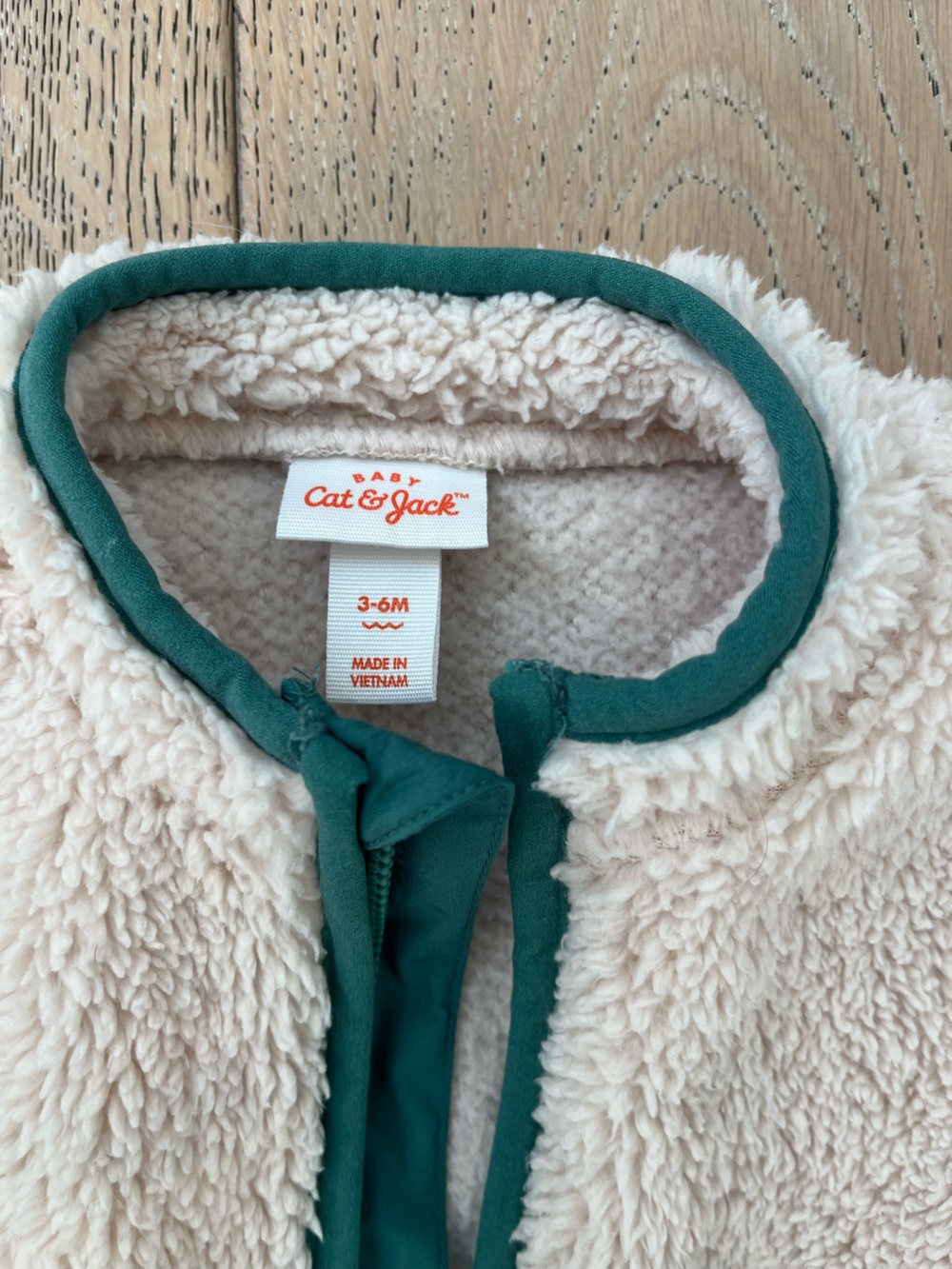 Cat & Jack Baby Boy Girl Sherpa Zip Jacket Coat Cream Green 3-6 months - Picture 2 of 4